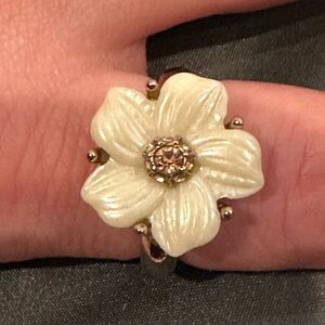 Avon Floral Allure Statement Ring size 10